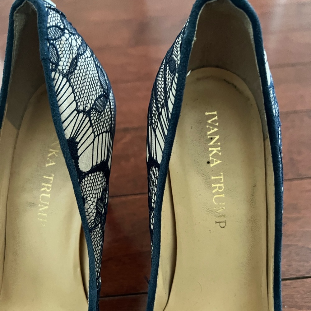 Lace heels - Picture 3 of 4